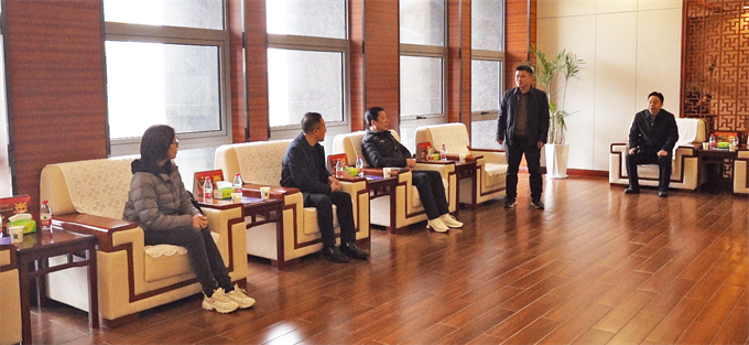 聚焦|国际武术联合会副主席田苏辉，《中华武术》杂志李平、王涛一行莅临少林友谊学校考察交流1