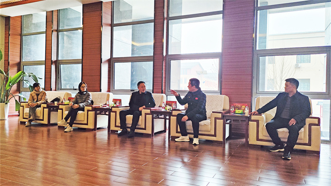 聚焦|国际武术联合会副主席田苏辉，《中华武术》杂志李平、王涛一行莅临少林友谊学校考察交流3