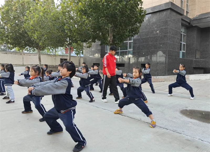 武心育桃李 爱意暖童年|记少林友谊学校优秀教育工作者郭晓阁