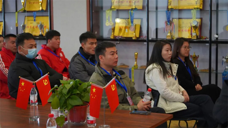 凝心聚力谋发展 砥砺奋进谱新篇|少林友谊学校第一届第二次教职工代表大会胜利召开(图4) 4.jpg