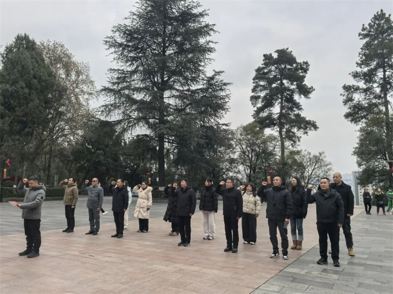 追寻红色足迹 汲取奋进力量|少林友谊学校开展党员干部红色研学活动(图3) 3.jpg