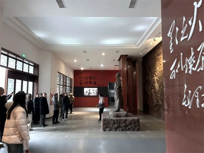 追寻红色足迹 汲取奋进力量|少林友谊学校开展党员干部红色研学活动(图5) 5.jpg