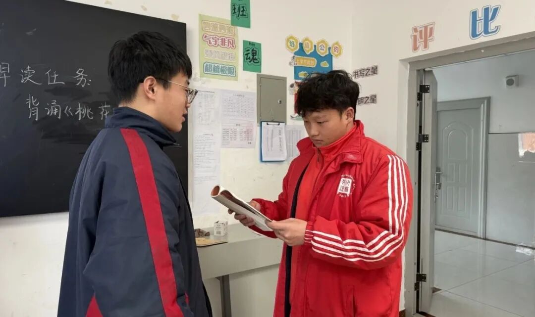 携军旅风骨 温情育少年|记少林友谊学校优秀教育工作者徐海东(图2) 2.jpg
