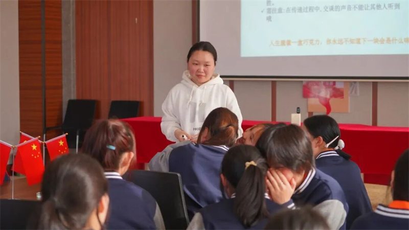 呵护花季成长 绽放最美芳华|少林友谊学校为女生送上两堂成长必修课(图5) 6.jpg