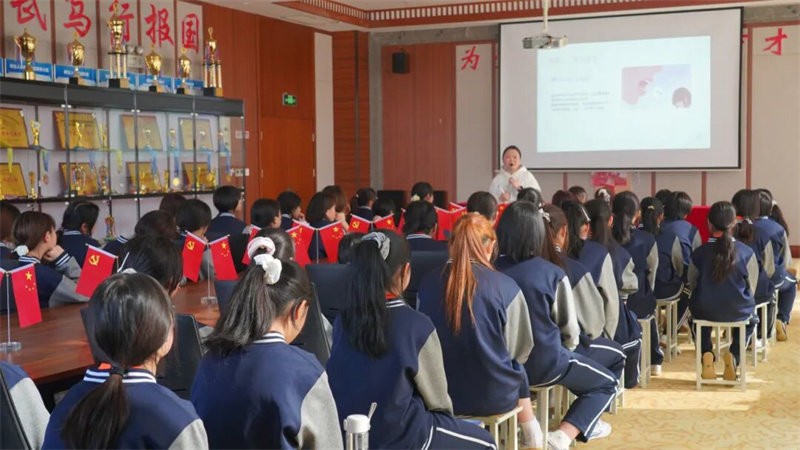 呵护花季成长 绽放最美芳华|少林友谊学校为女生送上两堂成长必修课(图7) 8.jpg